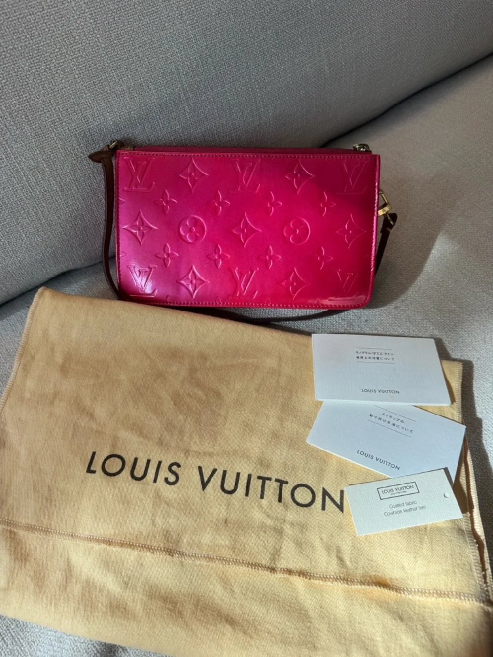 Louis Vuitton Lexington Pink Vernis LV Pochette with COA - Picture 4 of 15
